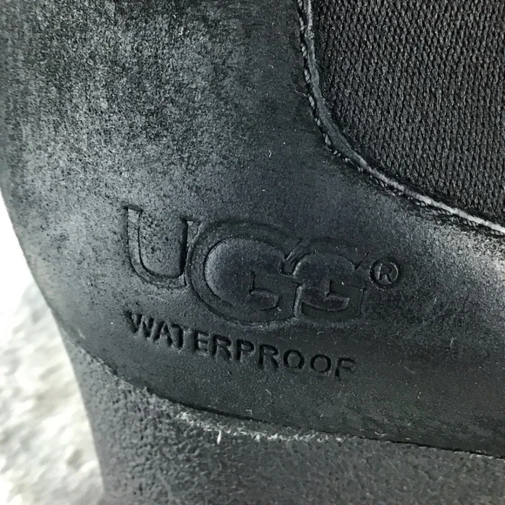 UGG gentle leather